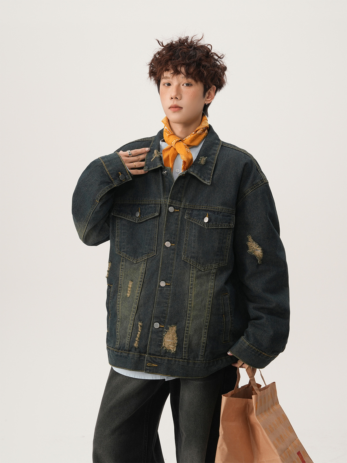 แจ็คเก็ตยีนส์ขาดสไตล์อเมริกัน  - Street Fashion American บทวิจารณ์และราคา