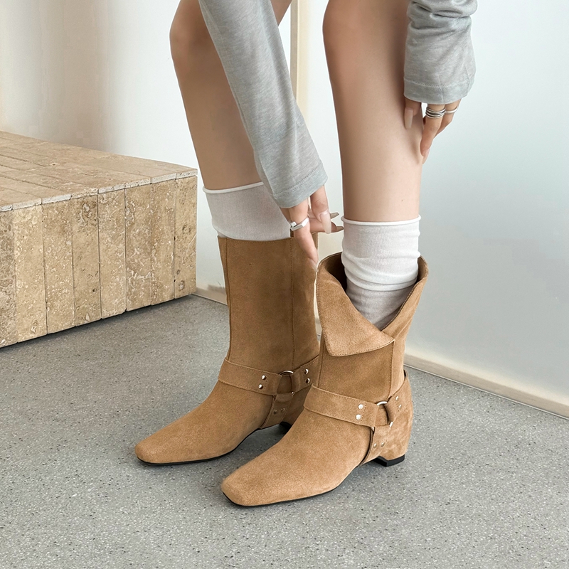 รองเท้าบูทข้อเท้าทรงสลัชชี่หนั - Street Fashion Look บทวิจารณ์และราคา