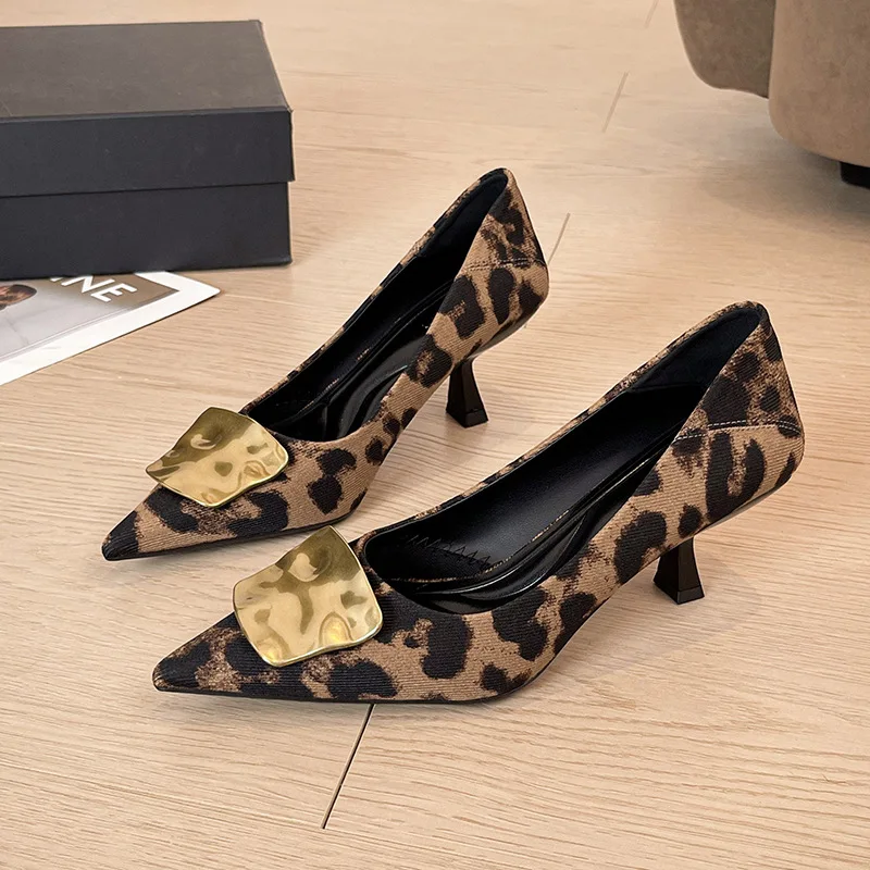 รองเท้าส้นสูงหัวแหลมหนังแฟชั่น - Street Fashion Women บทวิจารณ์และราคา