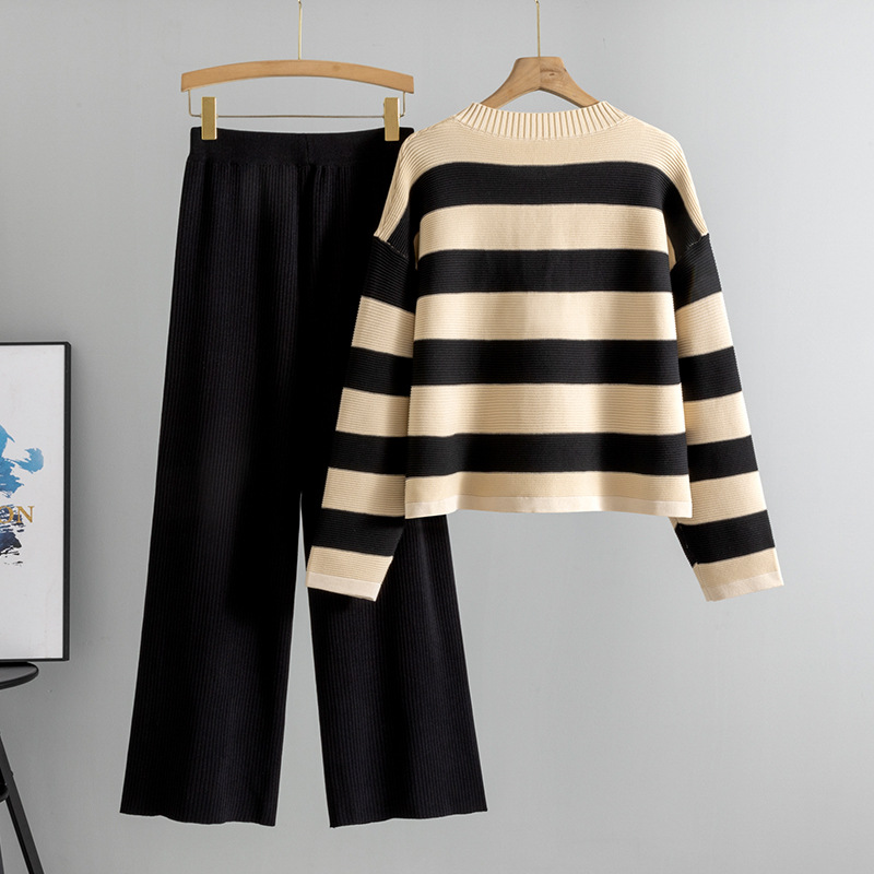 ชุดเสื้อสเวตเตอร์ลายทางแขนสั้น - Street Fashion In Chinese บทวิจารณ์และราคา